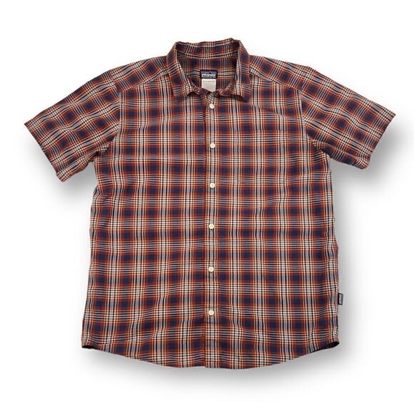 Patagonia Front Button Shirt Size Medium - Picture 1 of 7